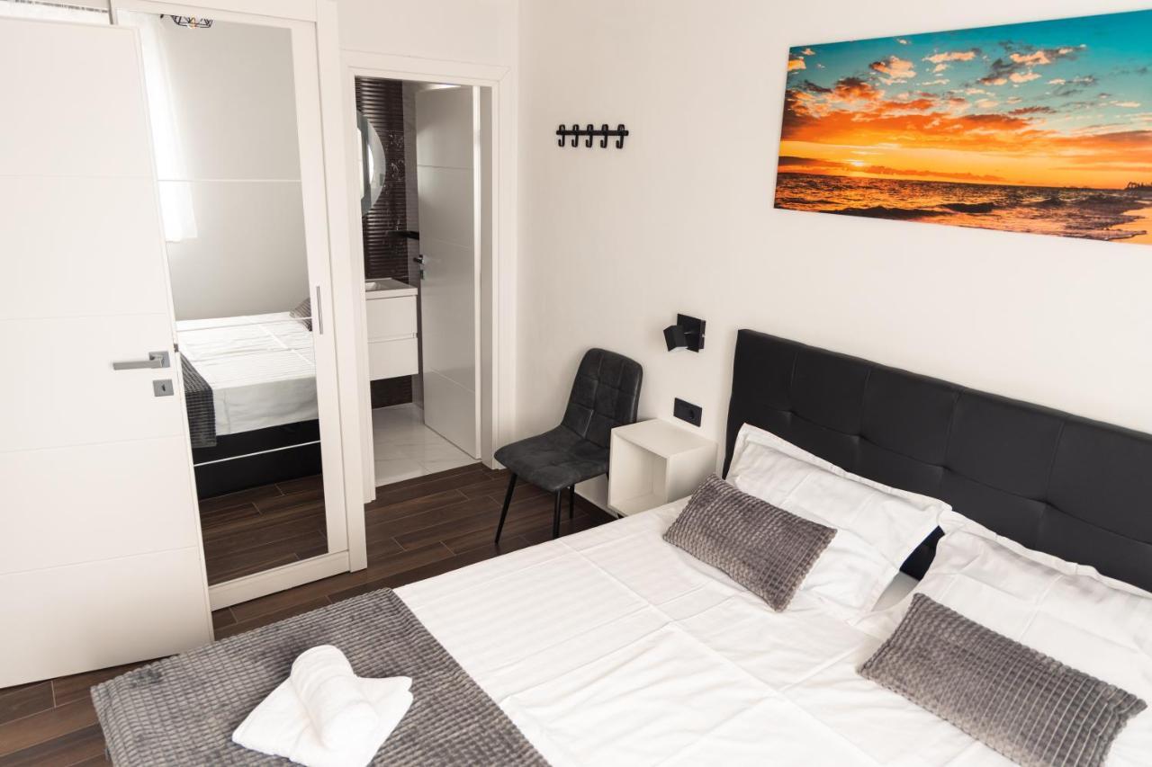 Apartments Pina Kornić Zewnętrze zdjęcie