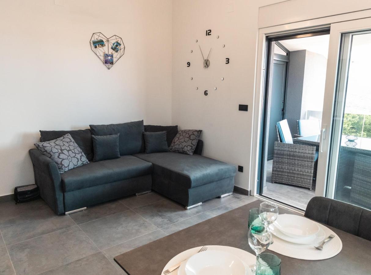 Apartments Pina Kornić Zewnętrze zdjęcie