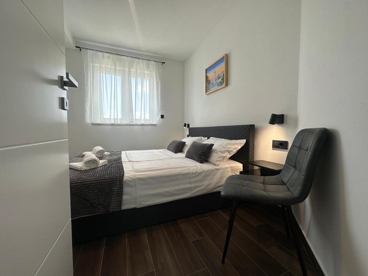 Apartments Pina Kornić Zewnętrze zdjęcie